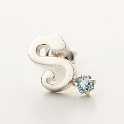 シルバースタッドピアス