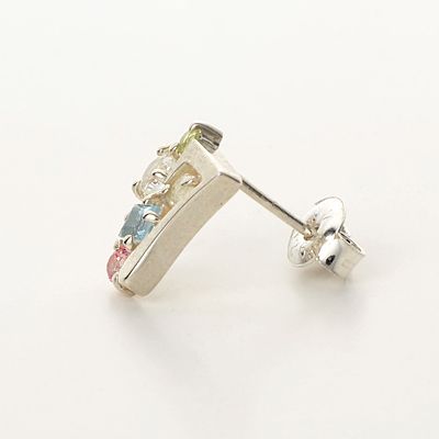 シルバースタッドピアス