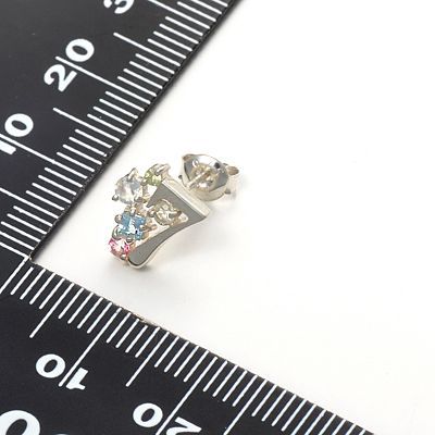 シルバースタッドピアス