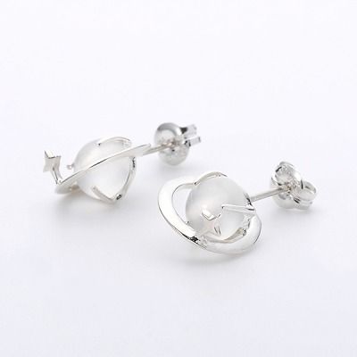 シルバースタッドピアス