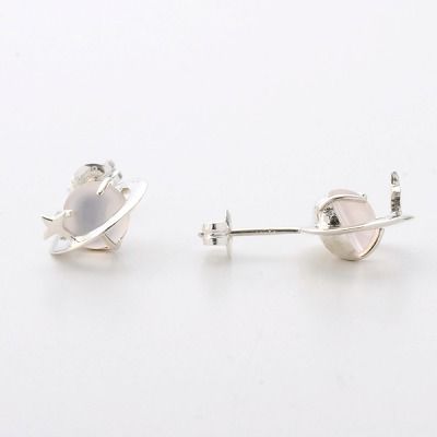 シルバースタッドピアス