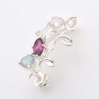 シルバースタッドピアス