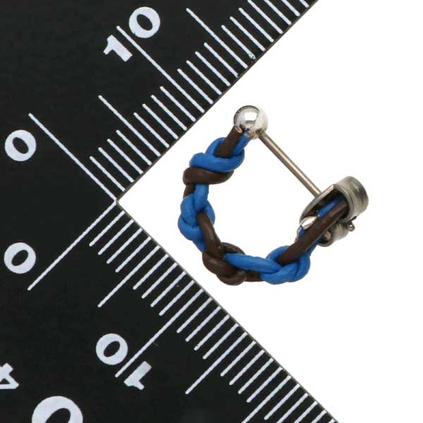 レザーピアス