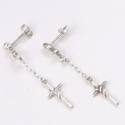 シルバースタッドピアス