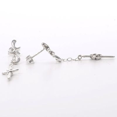 シルバースタッドピアス