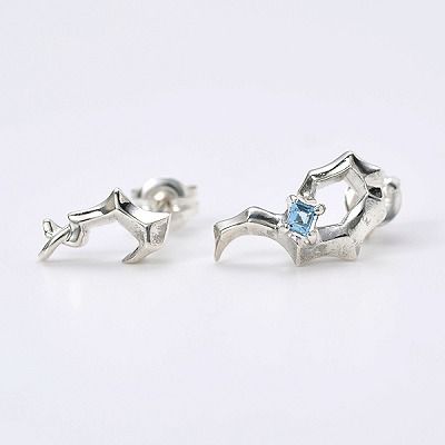 シルバースタッドピアス