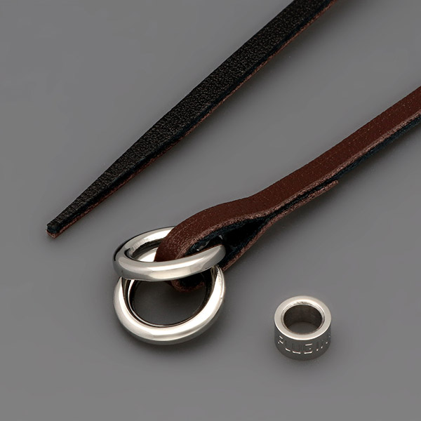 レザーブレスレット