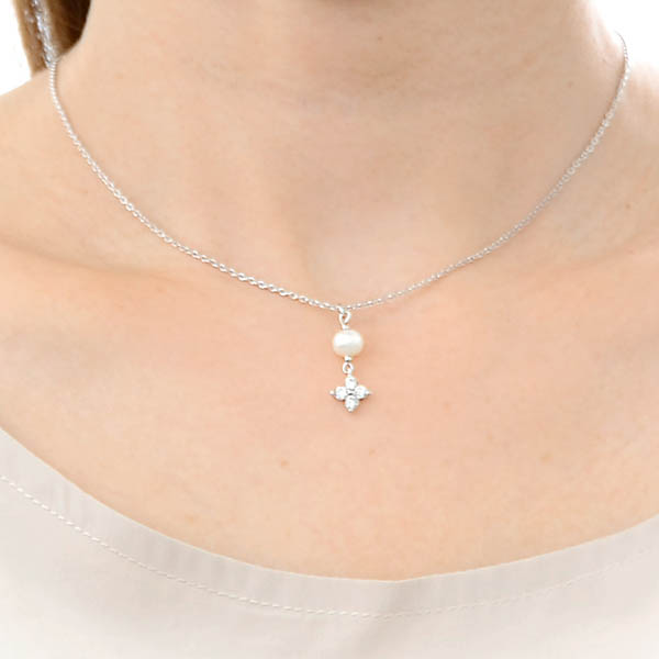 シルバーネックレス