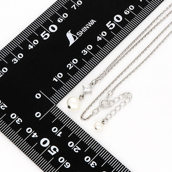 シルバーネックレス