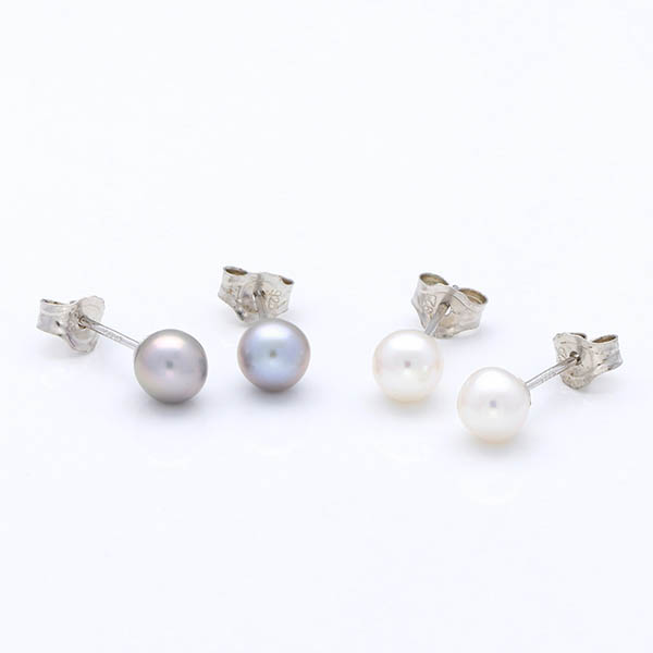 シルバーペアピアス