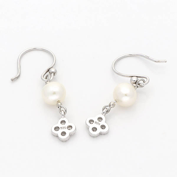 シルバーピアス