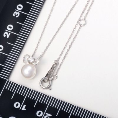 プラチナネックレス