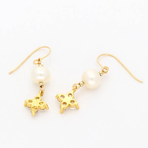 ゴールドフィルドピアス