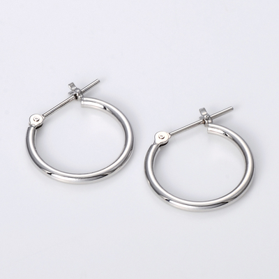 プラチナピアス