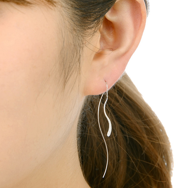 プラチナピアス