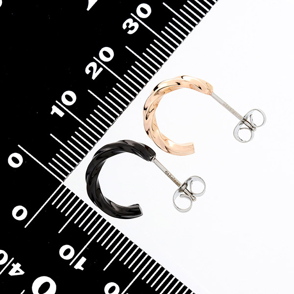 ステンレスペアピアス