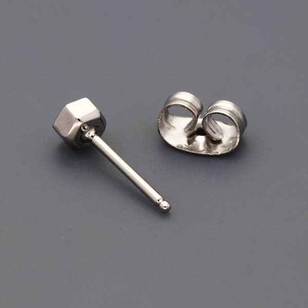 ステンレスピアス(片耳用)