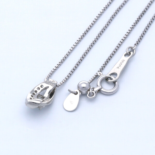 プラチナネックレス