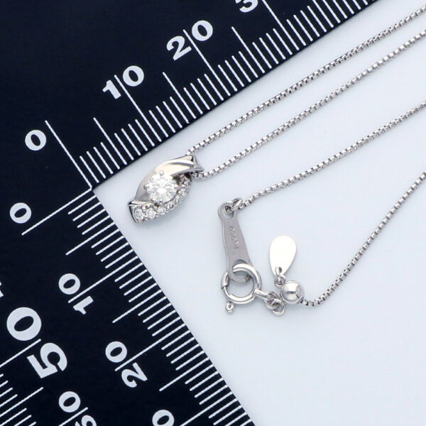 プラチナネックレス