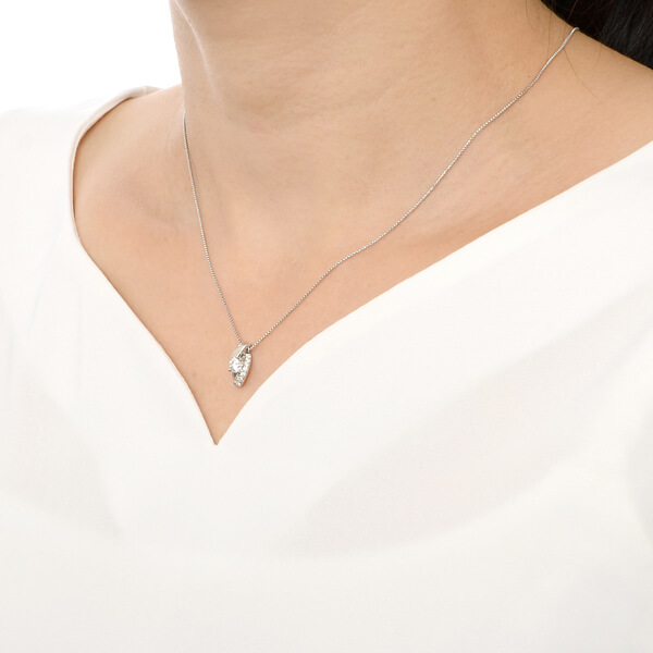 プラチナネックレス