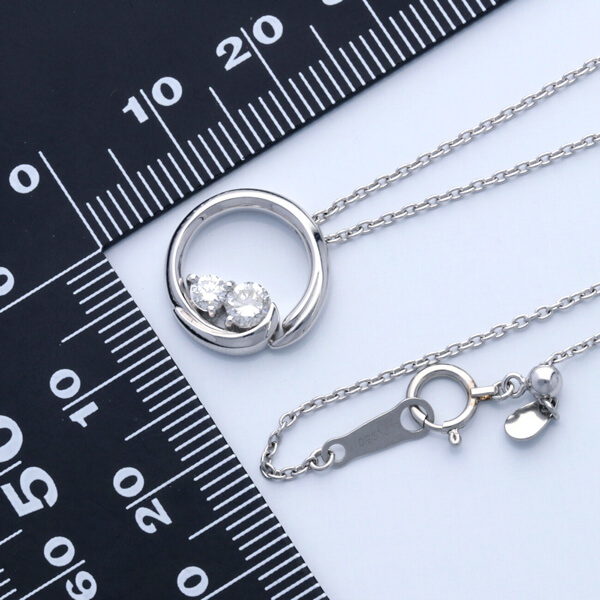 プラチナネックレス