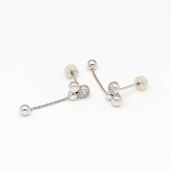 プラチナピアス