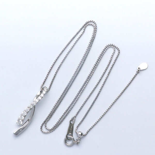 プラチナネックレス