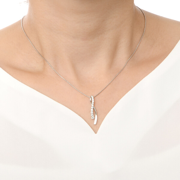 プラチナネックレス