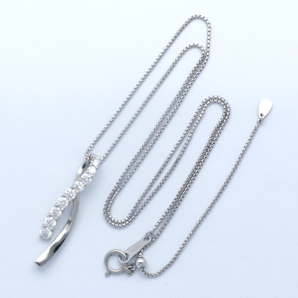 プラチナネックレス