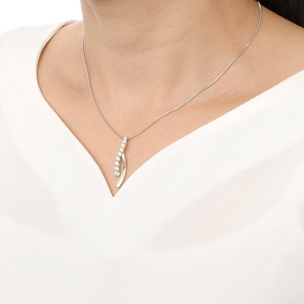 プラチナネックレス