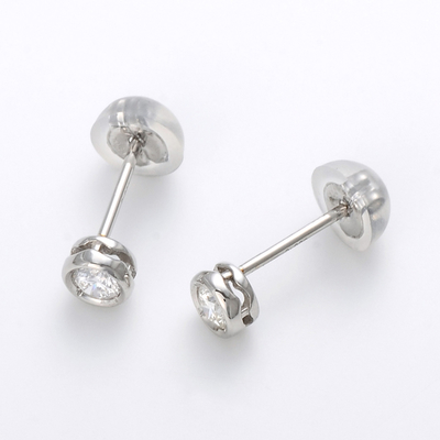 プラチナピアス