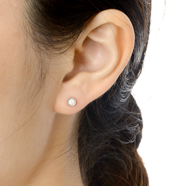 プラチナピアス