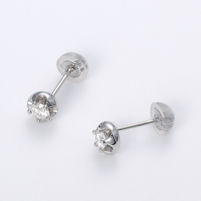 プラチナピアス