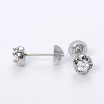 プラチナピアス