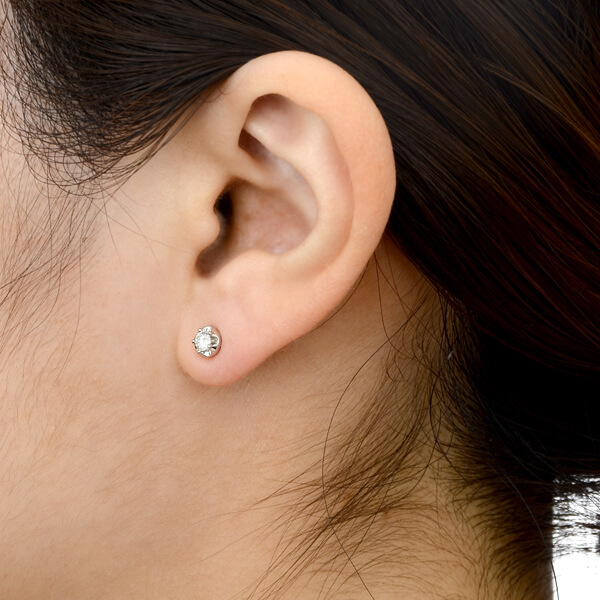 プラチナピアス