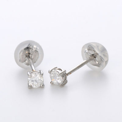 プラチナピアス