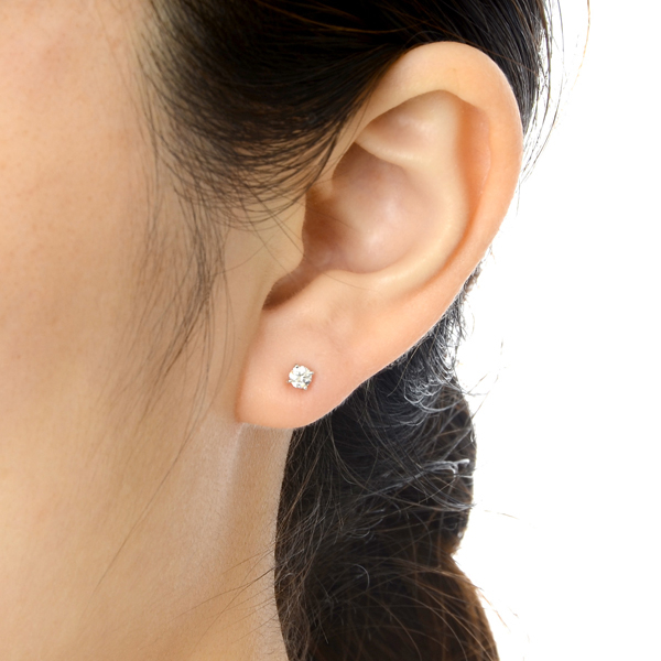 プラチナピアス