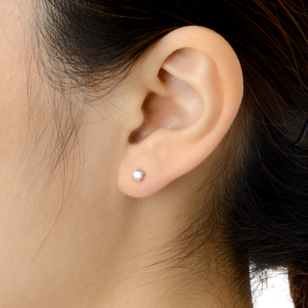 プラチナピアス