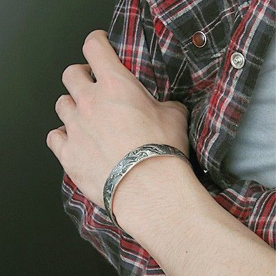 シルバーバングル