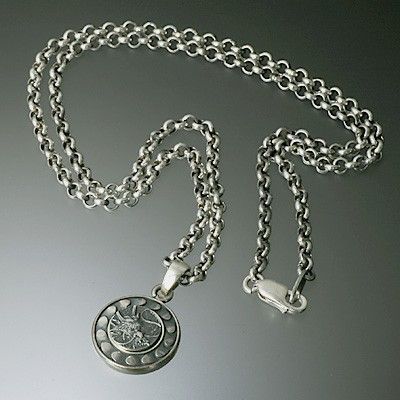 シルバーネックレス