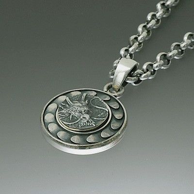 シルバーネックレス