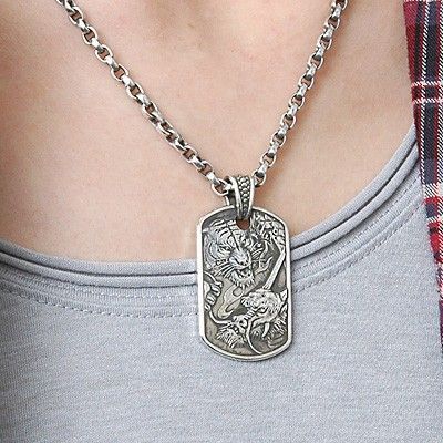 シルバーネックレス