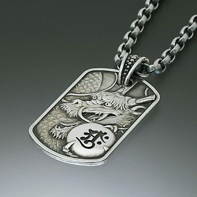 シルバーネックレス