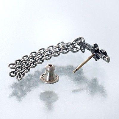 シルバーアメリカンピアス(片耳用)