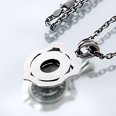 シルバーネックレス