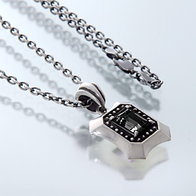 シルバーネックレス