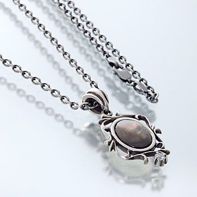 シルバーネックレス