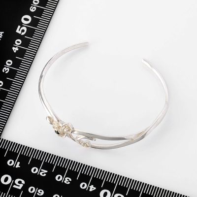 シルバーバングル