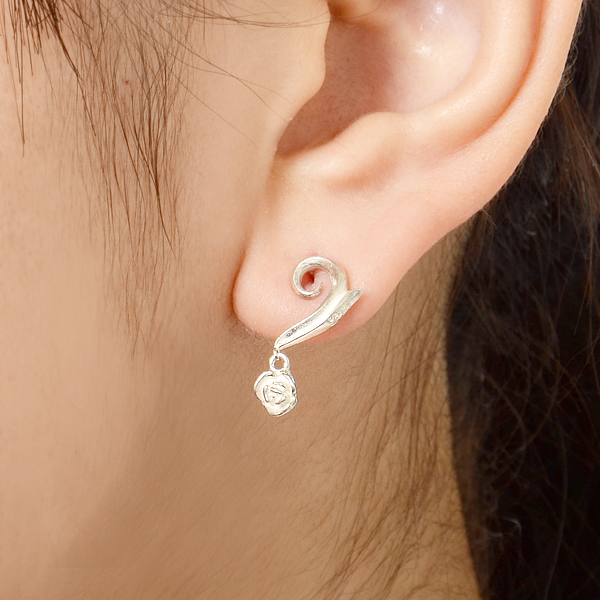 シルバーピアス