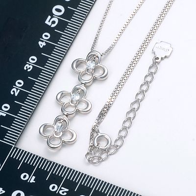 シルバーネックレス